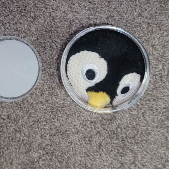 Scentsy Penguin Bitty Buddy Very Merry Cranberry New - Picture 4 of 7